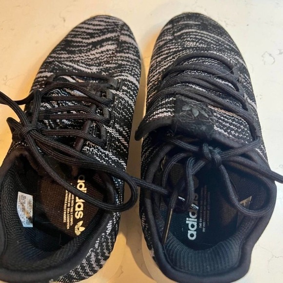 Adidas Triple Black Cloudfoam Sneakers - Size 8 - Picture 1 of 5